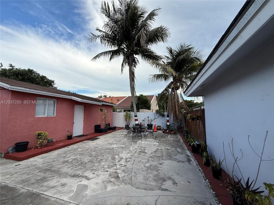 For Rent: $1,500 (1 beds, 1 baths, 0 Square Feet)