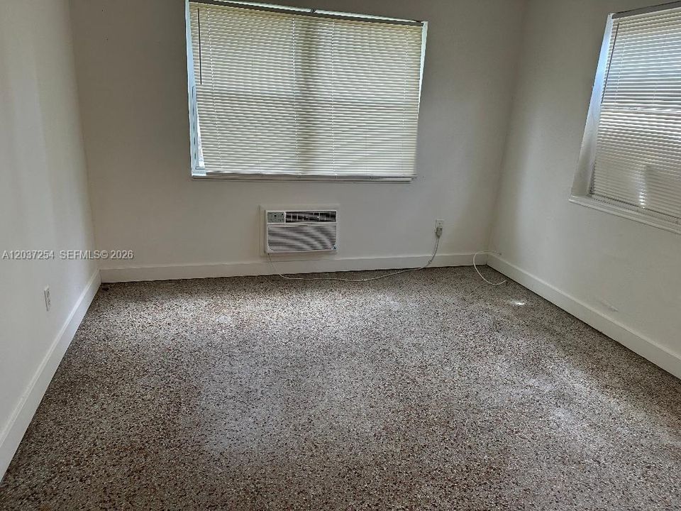 For Rent: $1,600 (1 beds, 1 baths, 550 Square Feet)