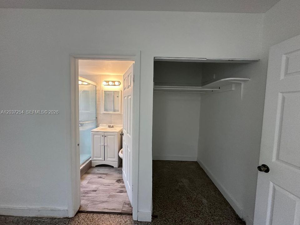 For Rent: $1,600 (1 beds, 1 baths, 550 Square Feet)