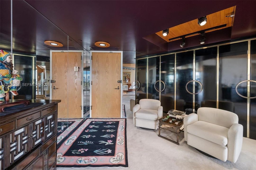 For Sale: $499,900 (2 beds, 2 baths, 1522 Square Feet)