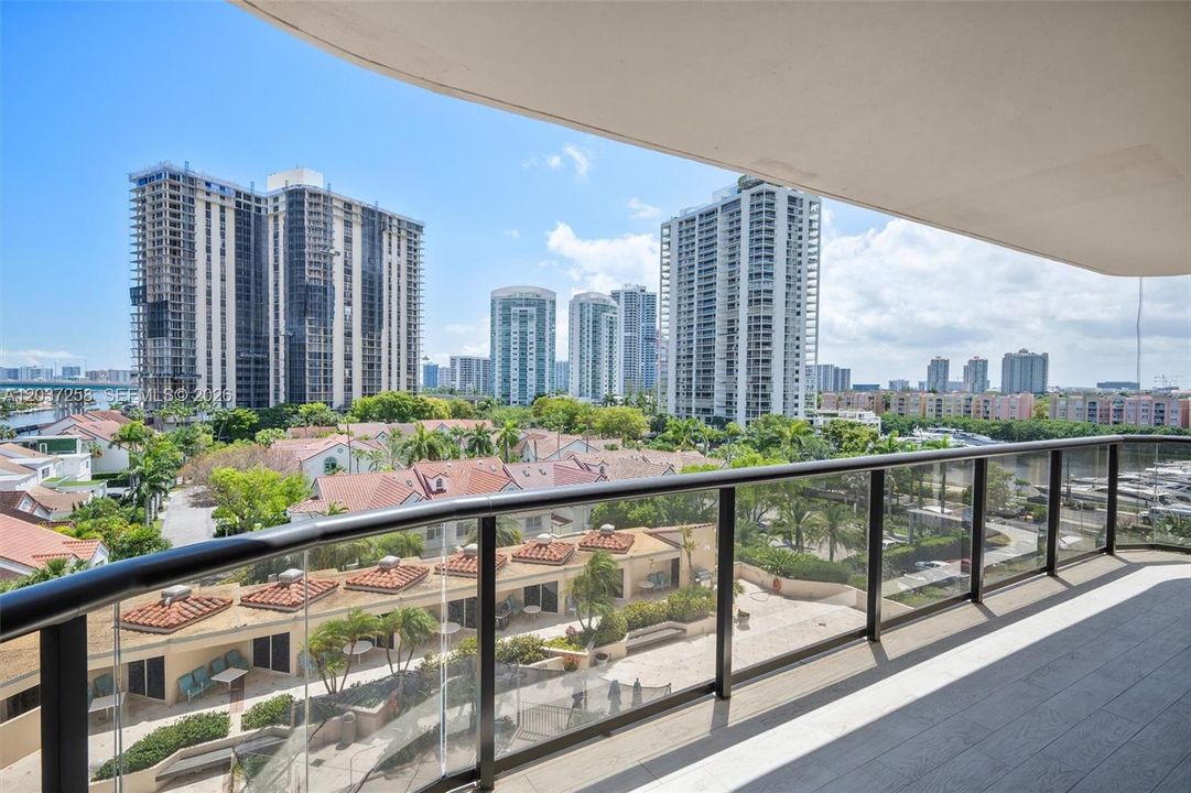 For Sale: $499,900 (2 beds, 2 baths, 1522 Square Feet)