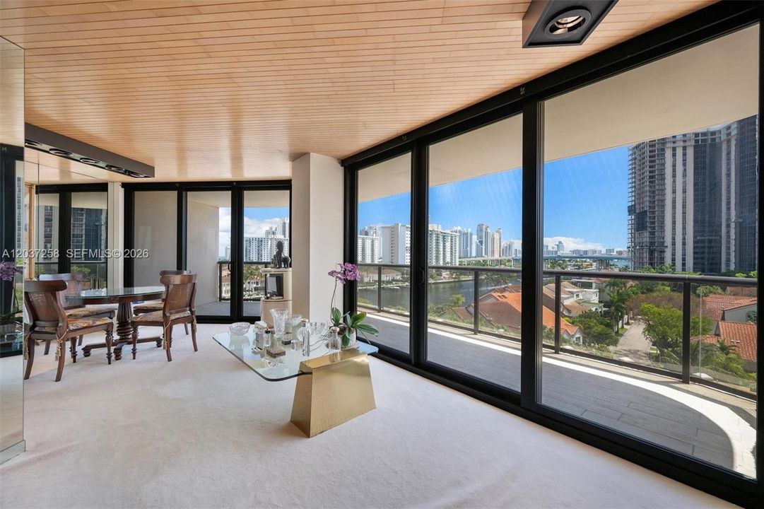 For Sale: $499,900 (2 beds, 2 baths, 1522 Square Feet)
