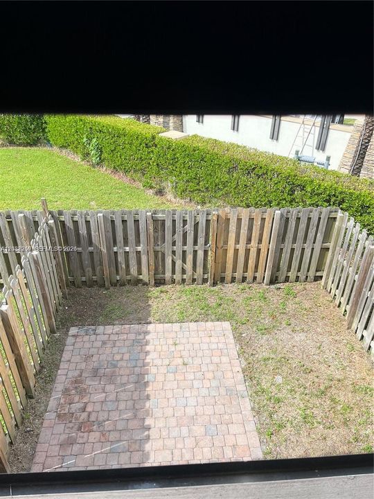 For Rent: $2,600 (3 beds, 2 baths, 1524 Square Feet)