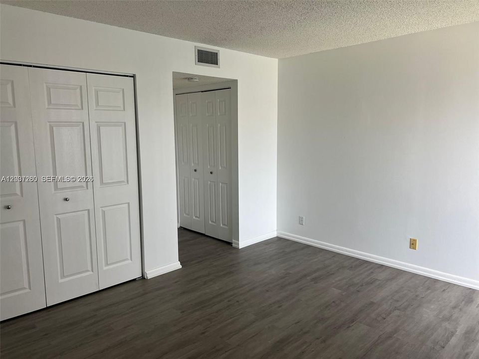 В аренду: $1,750 (1 спален, 1 ванн, 700 Квадратных фут)