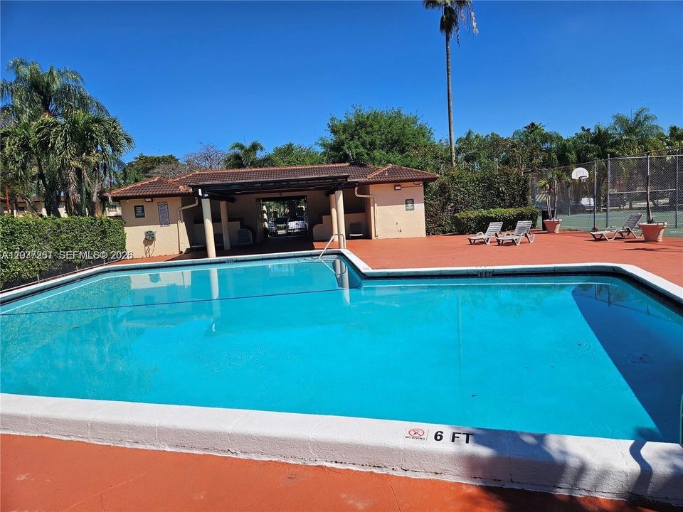 For Sale: $355,000 (3 beds, 2 baths, 1512 Square Feet)