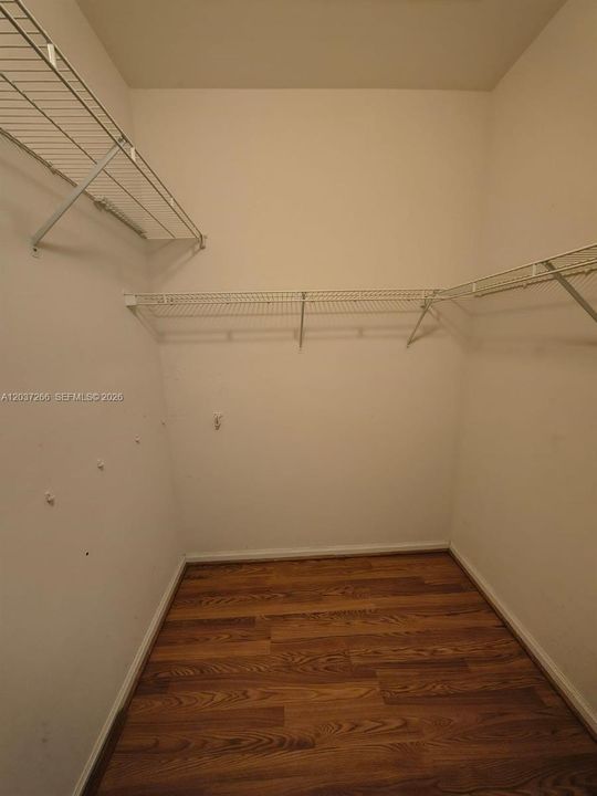 В аренду: $2,700 (2 спален, 2 ванн, 1401 Квадратных фут)