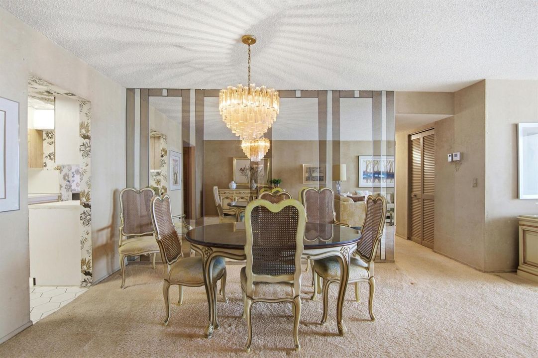 2302 S Ocean Dr_019