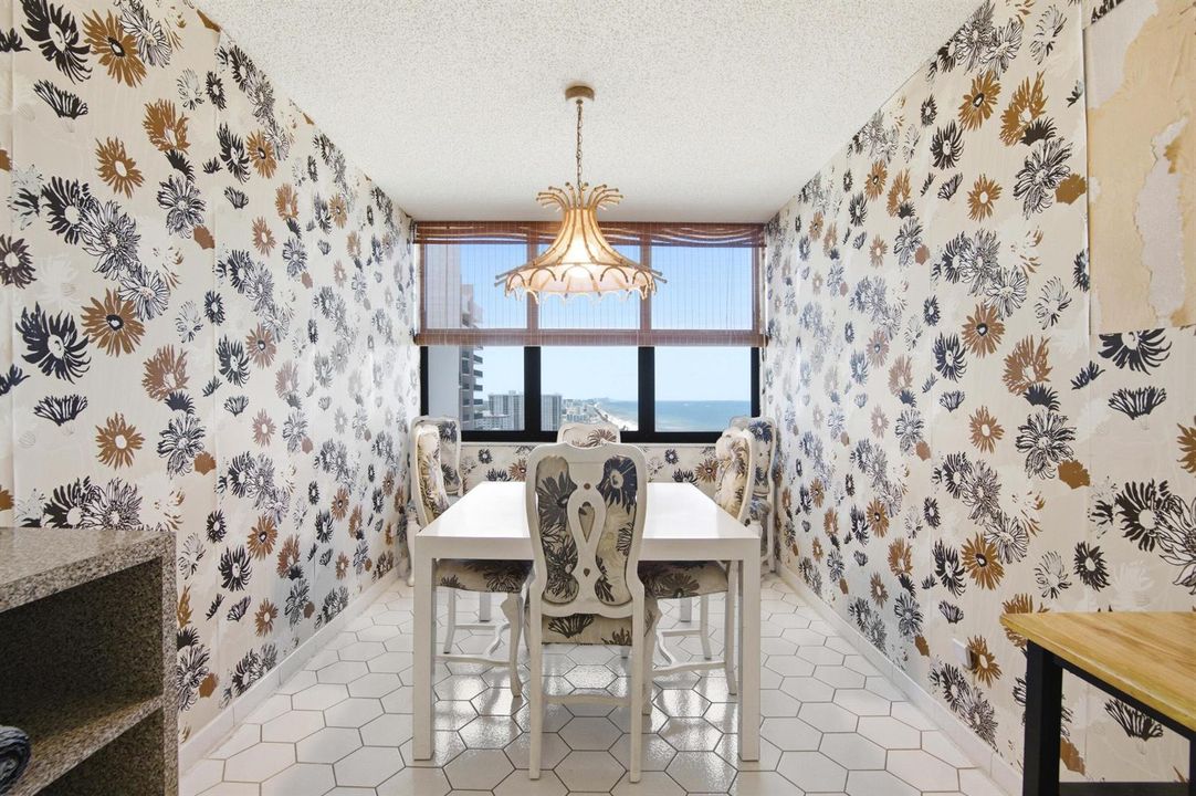 2302 S Ocean Dr_023