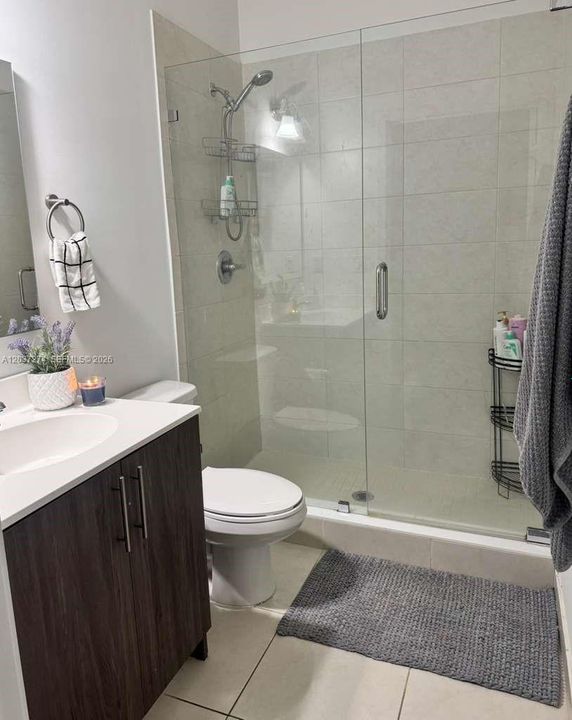 For Rent: $2,900 (3 beds, 2 baths, 1384 Square Feet)