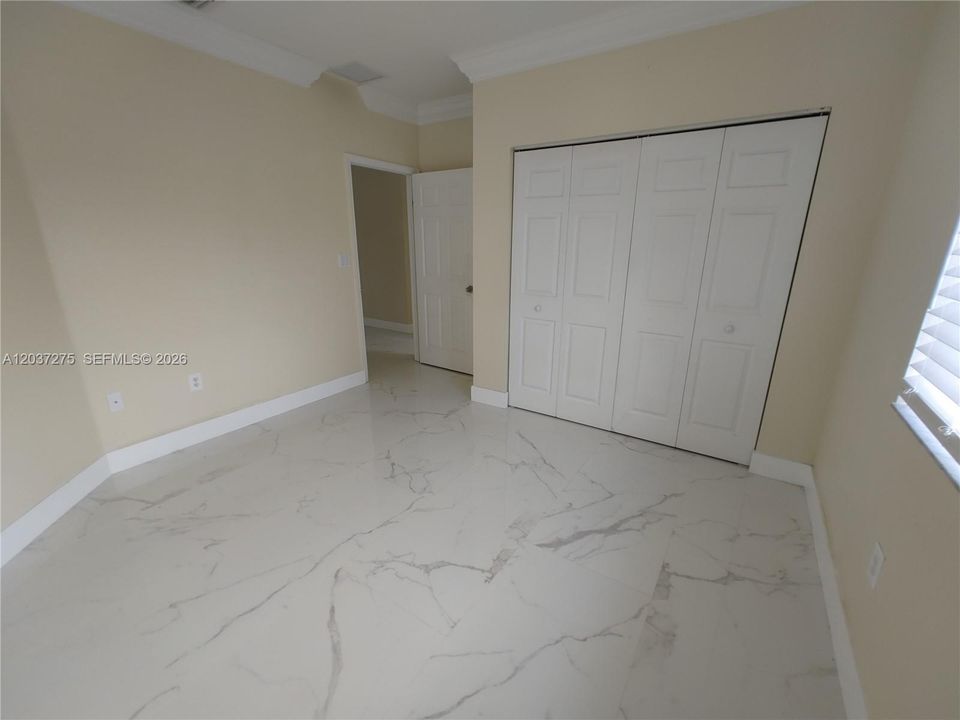 En Renta: $4,800 (6 camas, 3 baños, 3155 Pies cuadrados)
