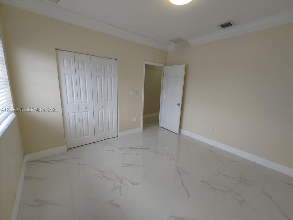 En Renta: $4,800 (6 camas, 3 baños, 3155 Pies cuadrados)