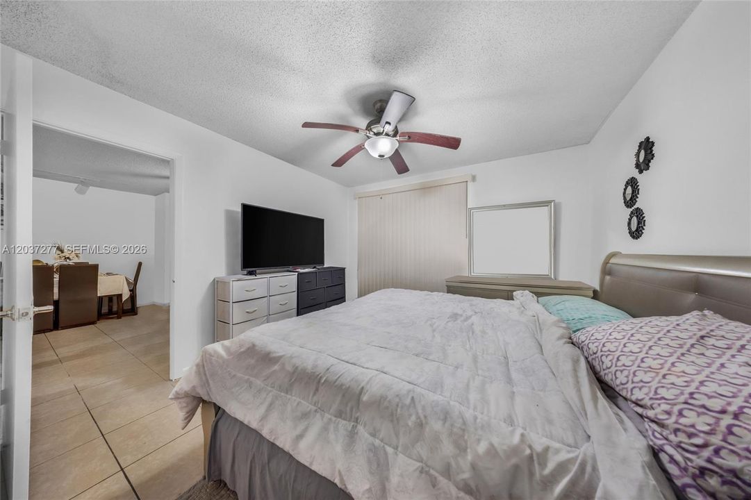 For Sale: $138,500 (1 beds, 1 baths, 620 Square Feet)