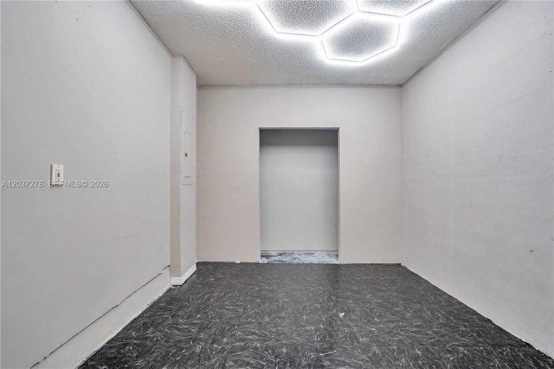 En Venta: $585,000 (3 camas, 2 baños, 1348 Pies cuadrados)