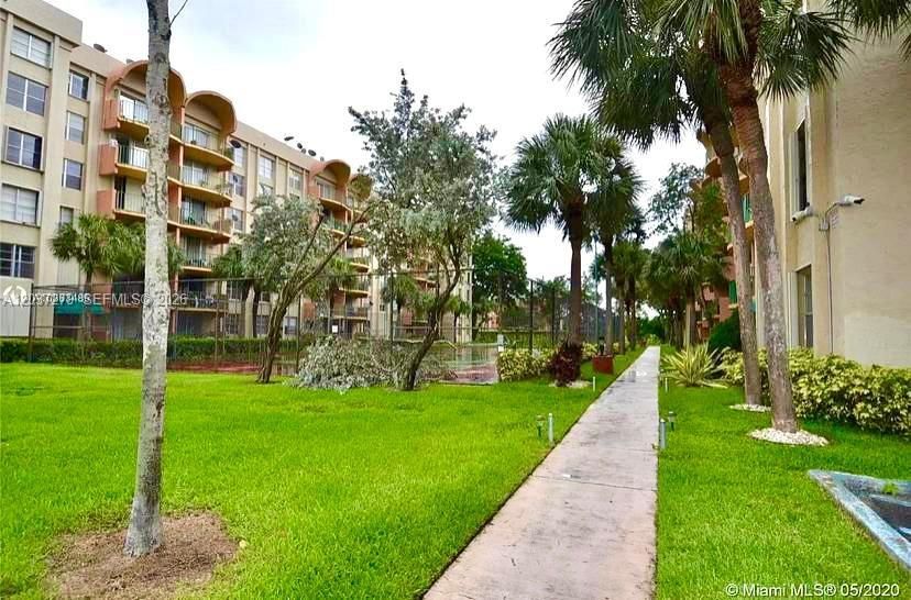 В аренду: $1,950 (2 спален, 1 ванн, 690 Квадратных фут)