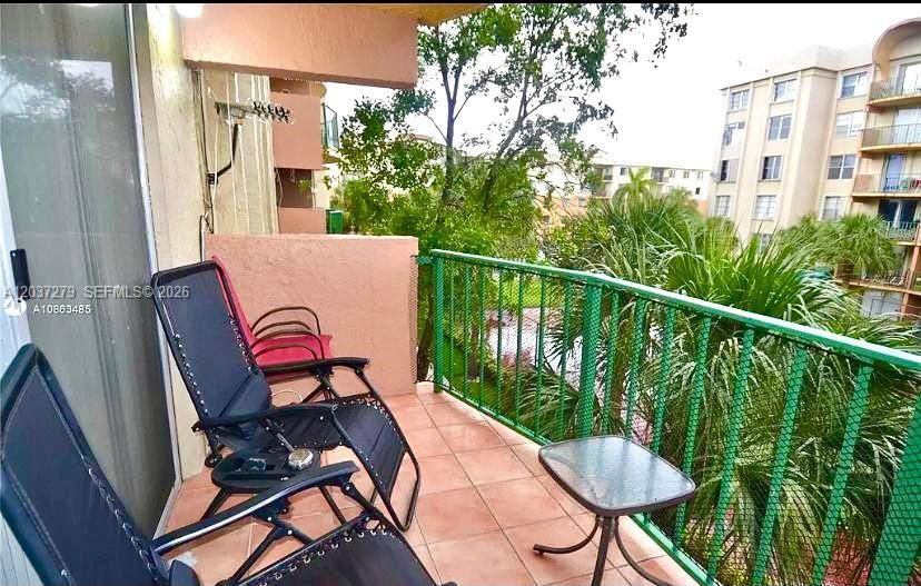 В аренду: $1,950 (2 спален, 1 ванн, 690 Квадратных фут)