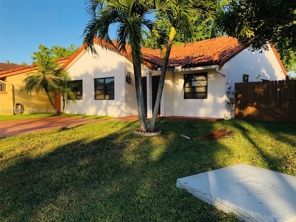 For Rent: $3,200 (3 beds, 2 baths, 1454 Square Feet)