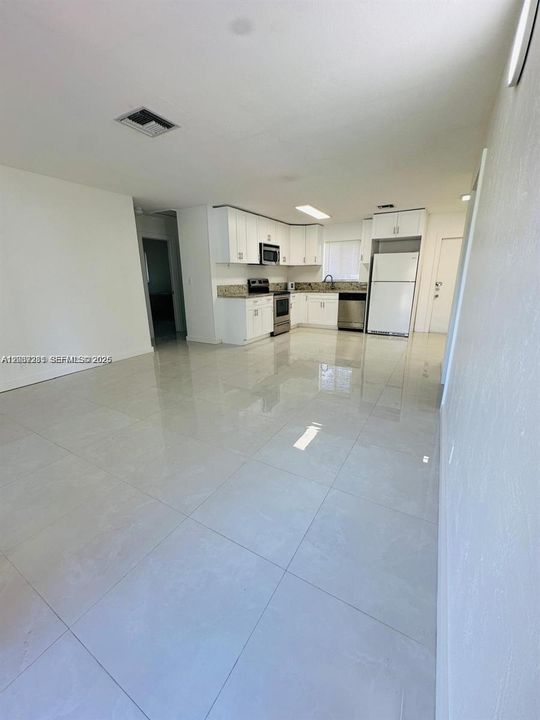 В аренду: $2,900 (3 спален, 2 ванн, 1080 Квадратных фут)