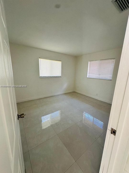 В аренду: $2,900 (3 спален, 2 ванн, 1080 Квадратных фут)