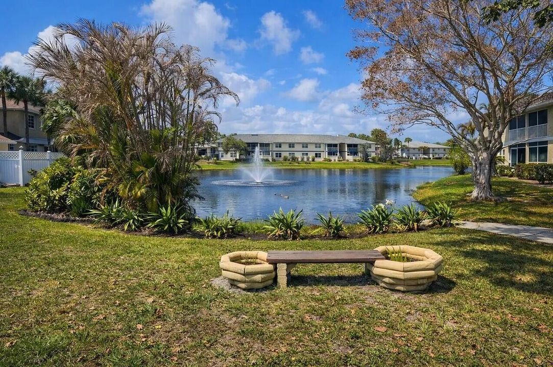 1531 SE Royal Green Cir, Unit 207 - Pond