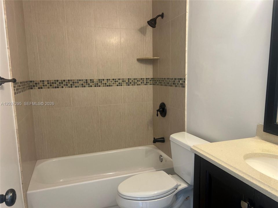 For Rent: $2,800 (2 beds, 2 baths, 1101 Square Feet)