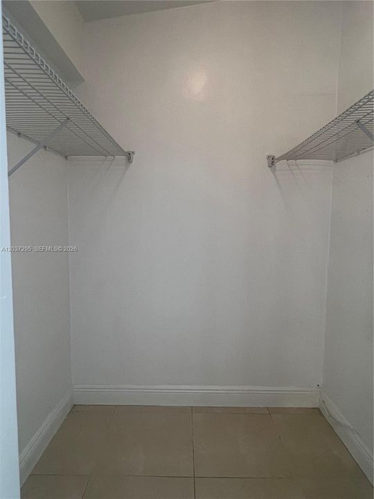 For Rent: $2,800 (2 beds, 2 baths, 1101 Square Feet)