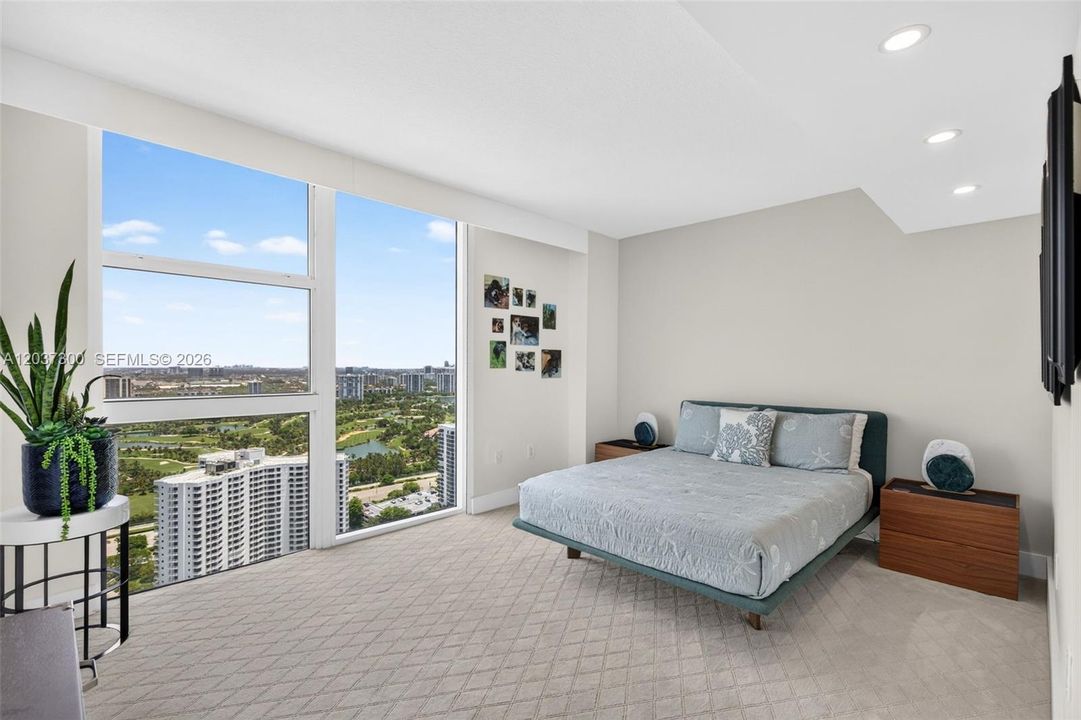 For Sale: $1,650,000 (4 beds, 3 baths, 2720 Square Feet)
