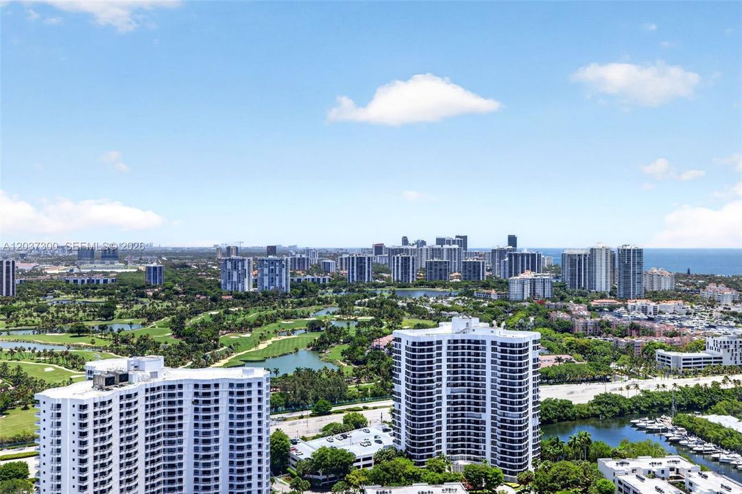 For Sale: $1,650,000 (4 beds, 3 baths, 2720 Square Feet)
