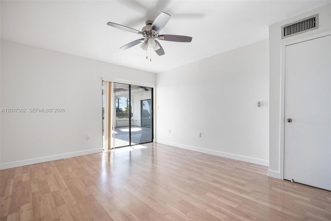For Rent: $2,500 (2 beds, 2 baths, 1340 Square Feet)