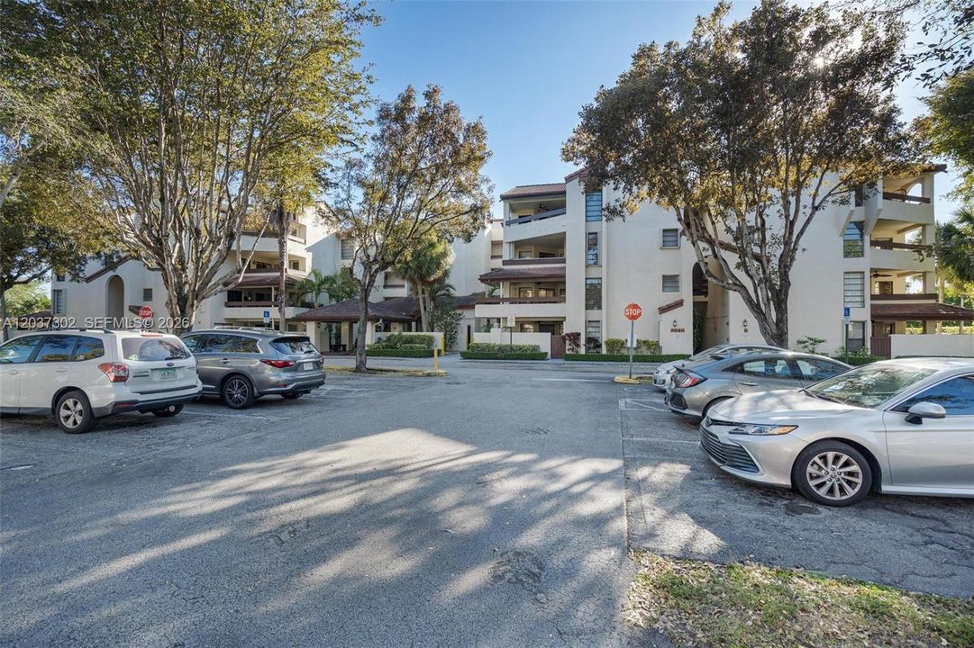 For Rent: $2,500 (2 beds, 2 baths, 1340 Square Feet)