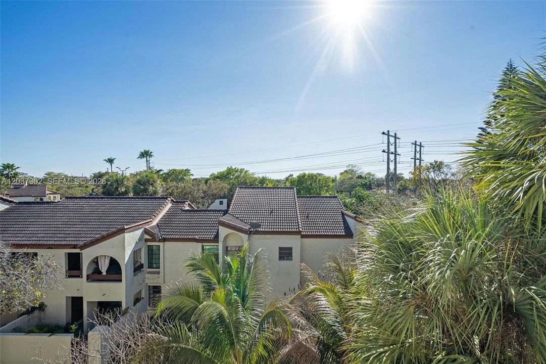 For Rent: $2,500 (2 beds, 2 baths, 1340 Square Feet)