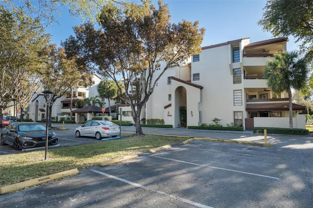 For Rent: $2,500 (2 beds, 2 baths, 1340 Square Feet)