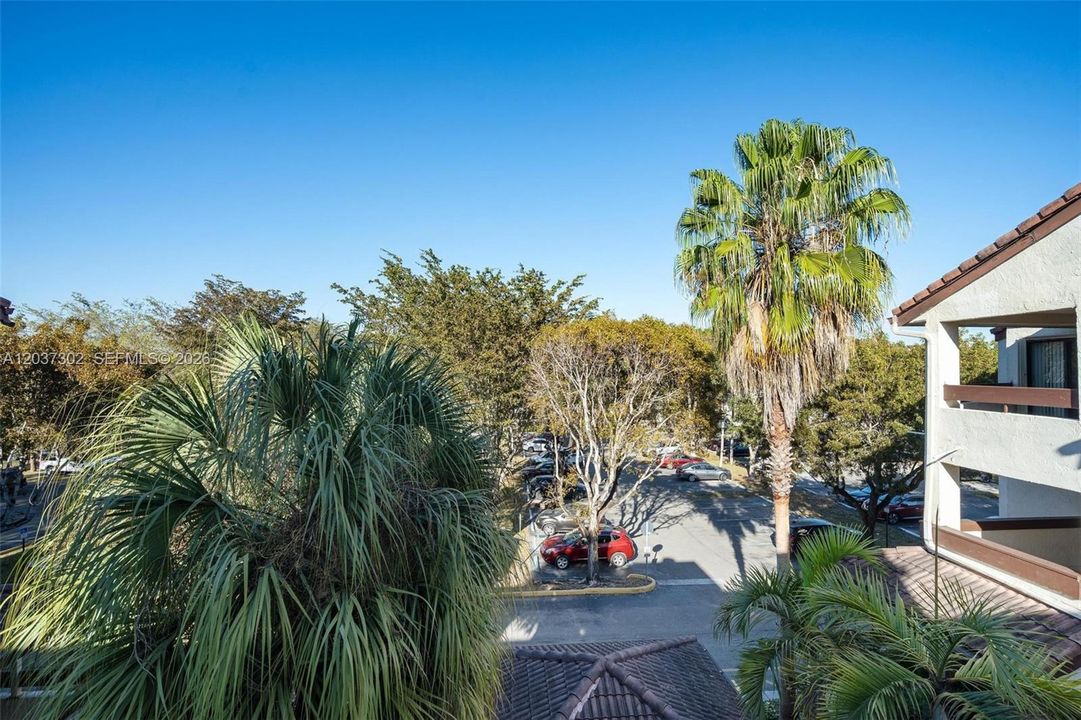 For Rent: $2,500 (2 beds, 2 baths, 1340 Square Feet)