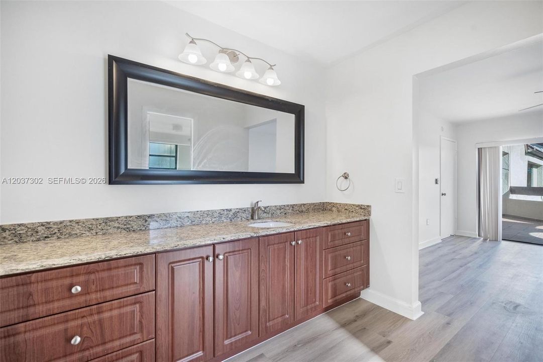 For Rent: $2,500 (2 beds, 2 baths, 1340 Square Feet)