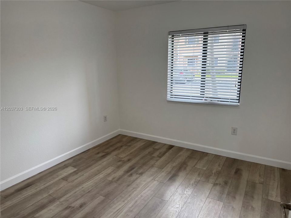 For Rent: $2,000 (2 beds, 2 baths, 809 Square Feet)