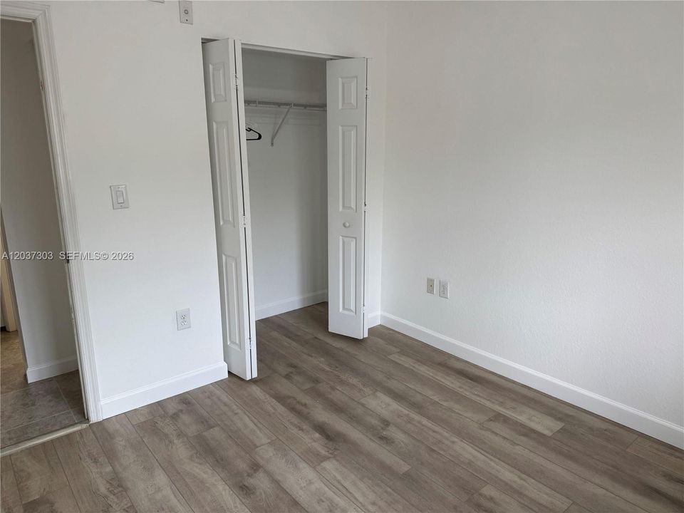 For Rent: $2,000 (2 beds, 2 baths, 809 Square Feet)