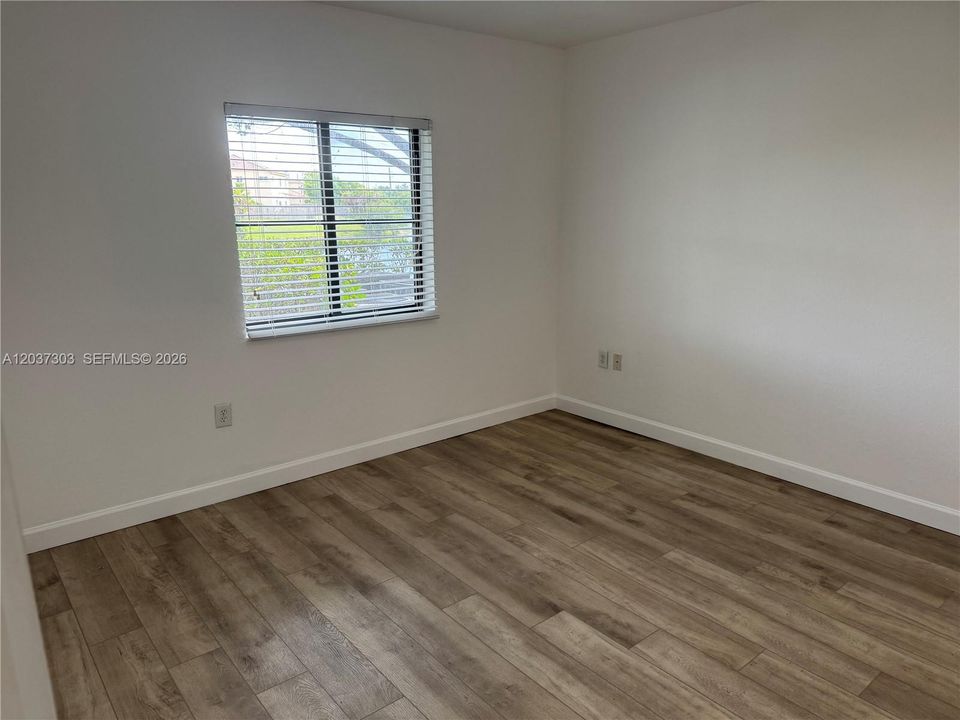 For Rent: $2,000 (2 beds, 2 baths, 809 Square Feet)