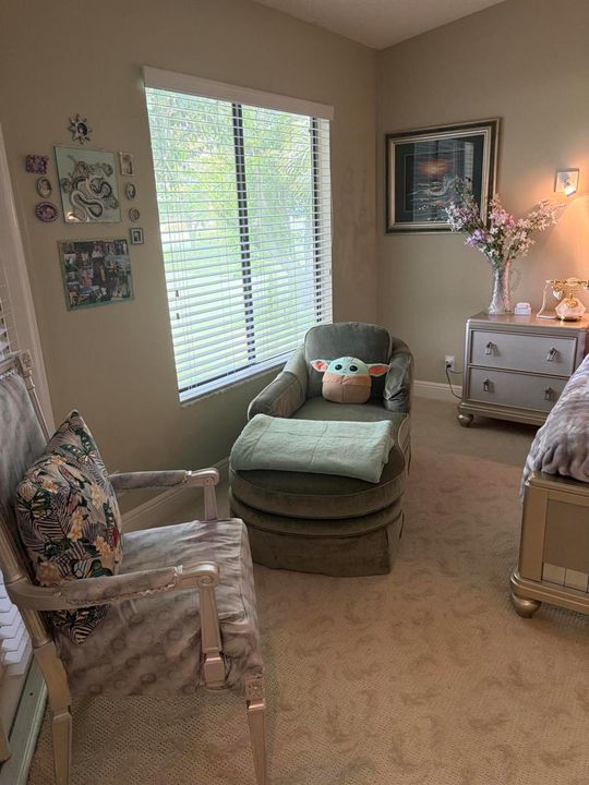 Owner's SUite Sitting area