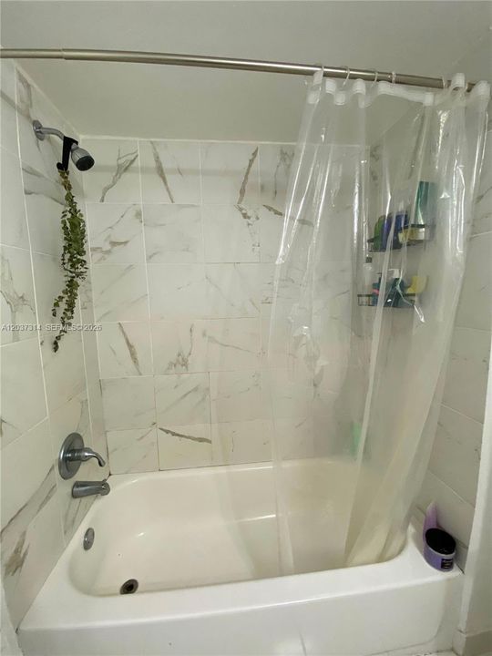 For Sale: $264,900 (2 beds, 2 baths, 1021 Square Feet)