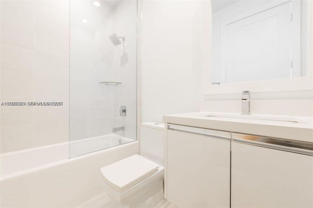 В аренду: $3,950 (3 спален, 3 ванн, 1781 Квадратных фут)
