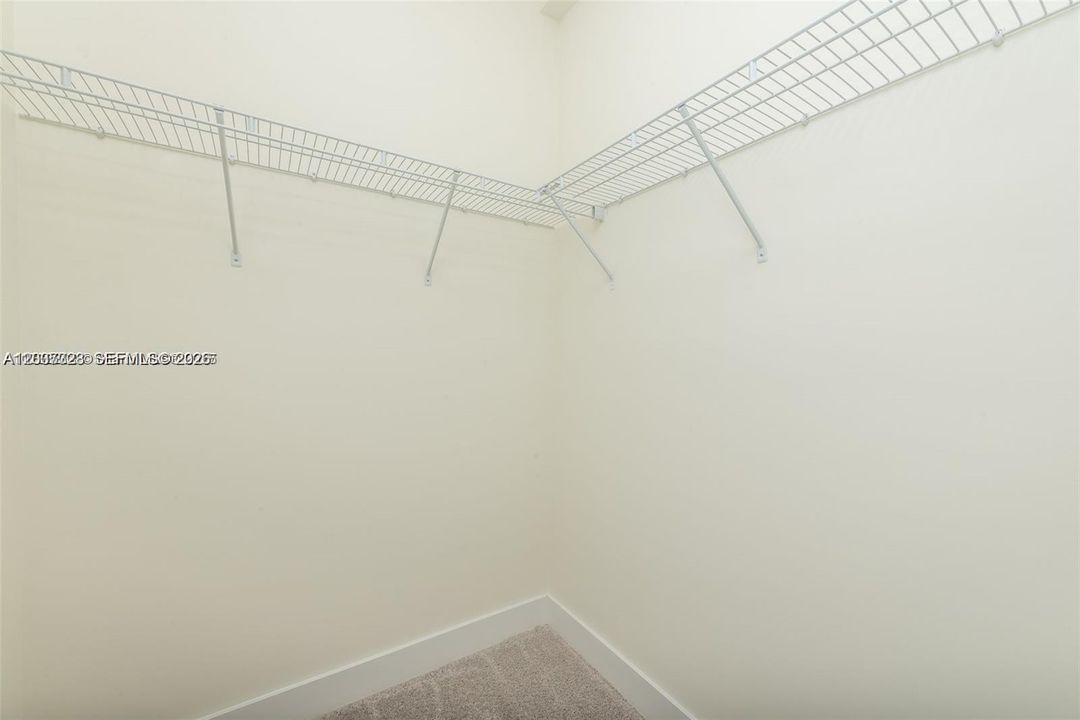 В аренду: $3,950 (3 спален, 3 ванн, 1781 Квадратных фут)