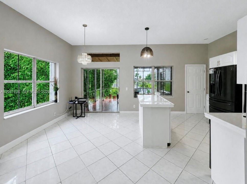 For Sale: $694,000 (3 beds, 2 baths, 1556 Square Feet)