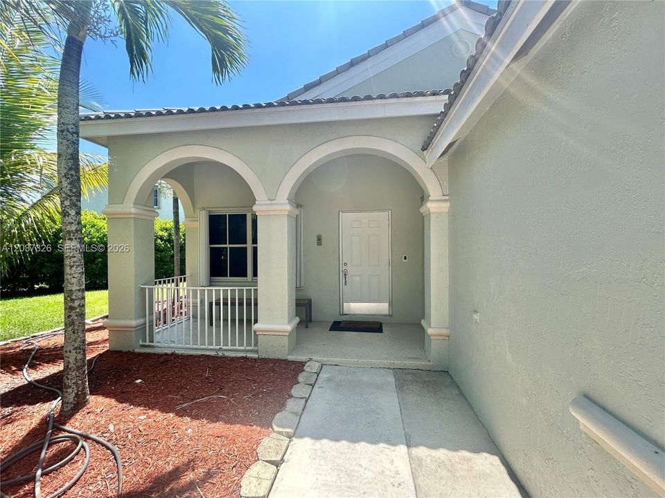 For Sale: $694,000 (3 beds, 2 baths, 1556 Square Feet)