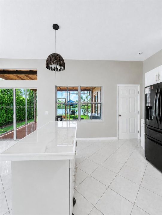 For Sale: $694,000 (3 beds, 2 baths, 1556 Square Feet)