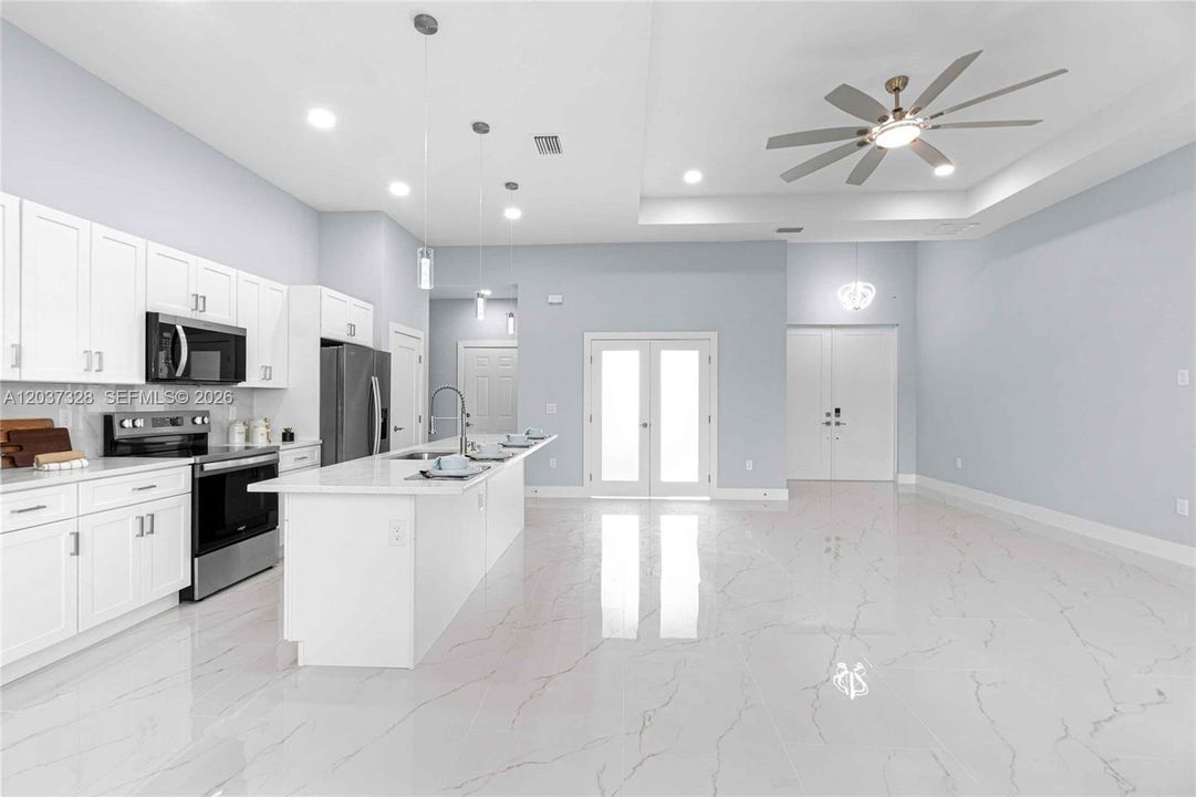 For Sale: $359,000 (3 beds, 2 baths, 1717 Square Feet)