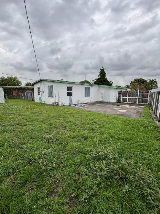 For Sale: $535,000 (3 beds, 1 baths, 1223 Square Feet)