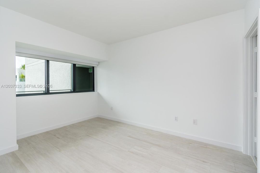 For Rent: $6,900 (2 beds, 3 baths, 1151 Square Feet)