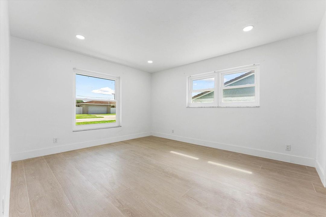 12-1540 NW 10th St, Boca Raton