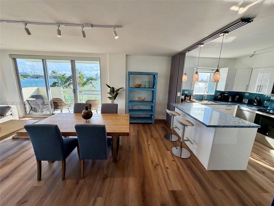 For Rent: $6,650 (2 beds, 2 baths, 1239 Square Feet)