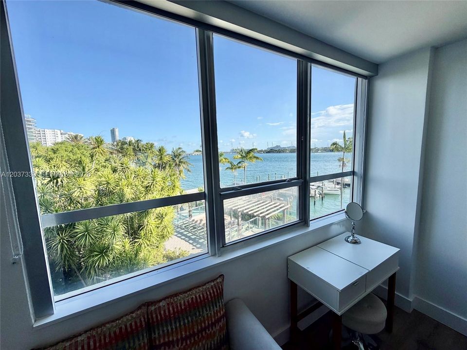 For Rent: $6,650 (2 beds, 2 baths, 1239 Square Feet)