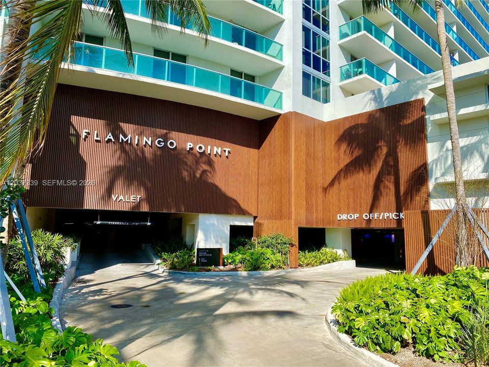 For Rent: $6,650 (2 beds, 2 baths, 1239 Square Feet)